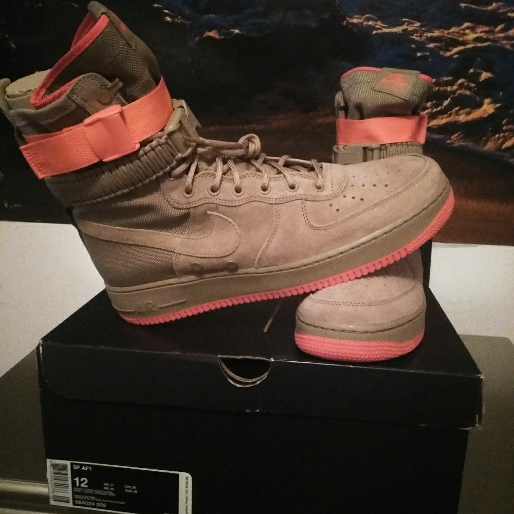 Nike
